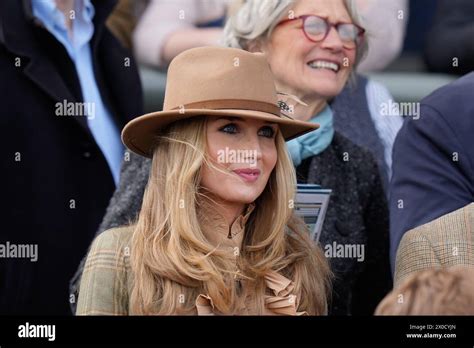 Aintree Racing Results Thursday, 11th April 2024 .